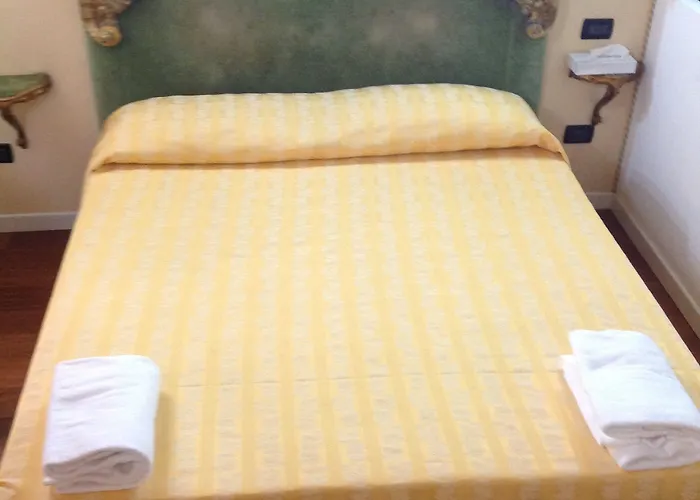 Alloggi Rivetta Pensión 3*