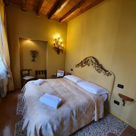 بيت ضيافة Alloggi Rivetta 3*