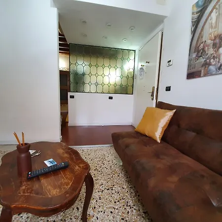 Alloggi Rivetta بيت ضيافة 3*