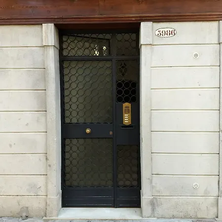 Alloggi Rivetta 3* Veneza